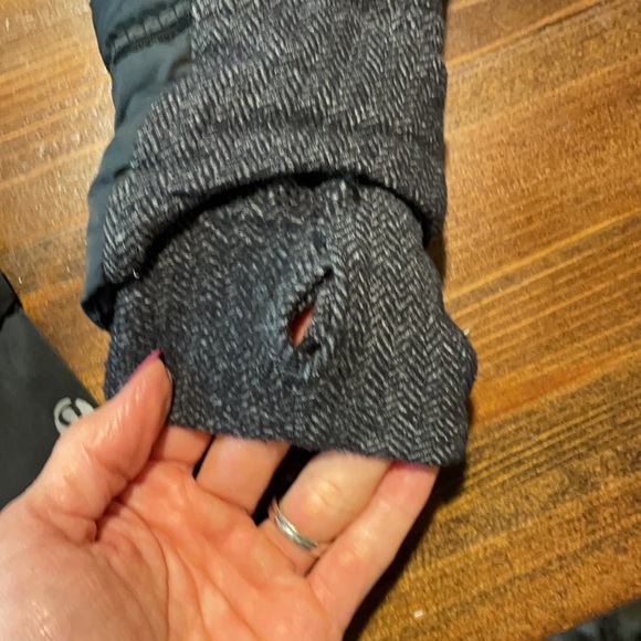 Lululemon 🍋 Jacket - Picture 9 of 9